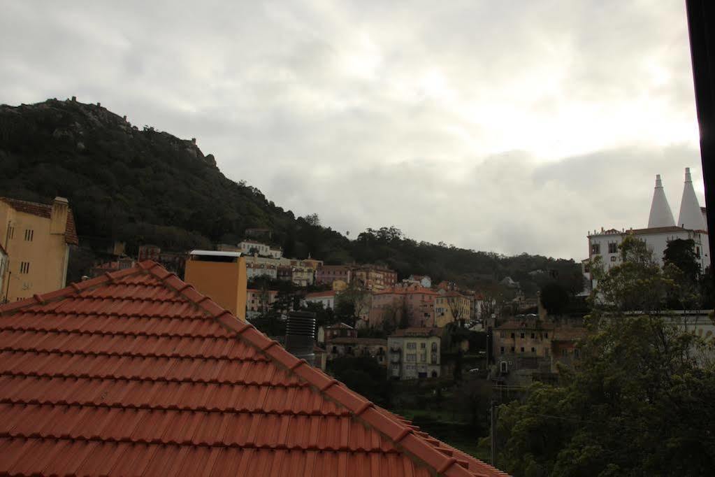 Moon Hill By Joivy Hostel Sintra Exterior photo